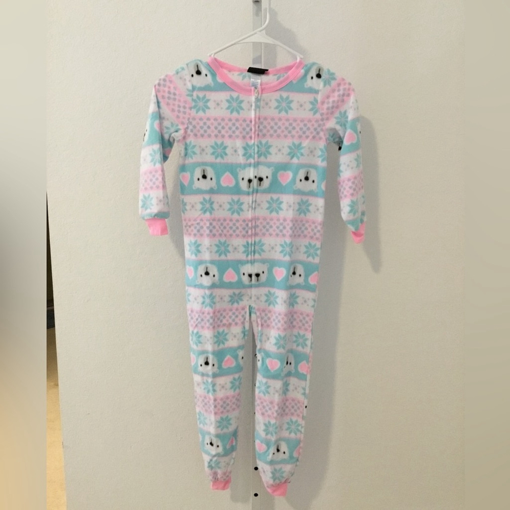 Jellyfish kids one piece pajama Girls XS size 4-5 white fairisle print